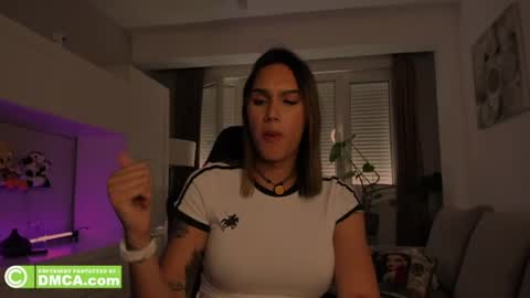 foxi_g online show from July 14, 2026, 5:29 pm
