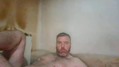 foxxx1982 online show from June 19, 2026, 10:35 pm