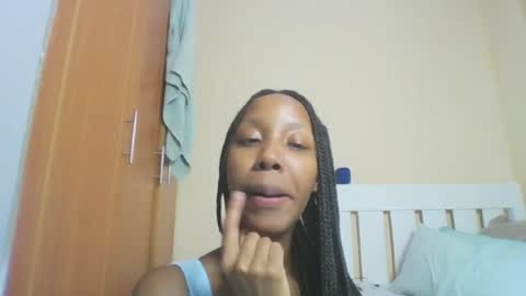 foxyatmidnite online show from July 2, 2026, 12:32 am