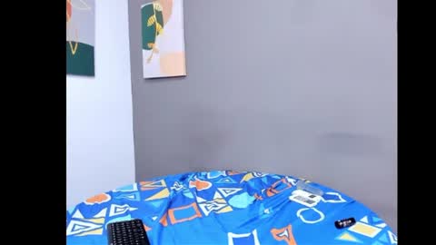 foxyhillx online show from June 27, 2026, 9:36 am