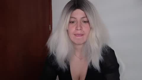 Francesca online show from July 2, 2026, 9:43 pm