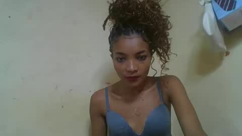 Snapshot of francinoli chatting on May 9, 2026, 8:41 am Francinoli online show from May 9, 2026, 8:41 am