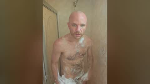 FrankieFuckMeXX online show from June 20, 2026, 6:33 pm