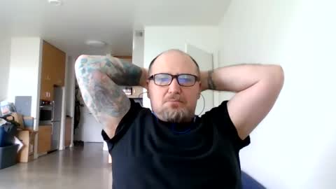frankthebikemessenger online show from July 26, 2026, 1:47 am