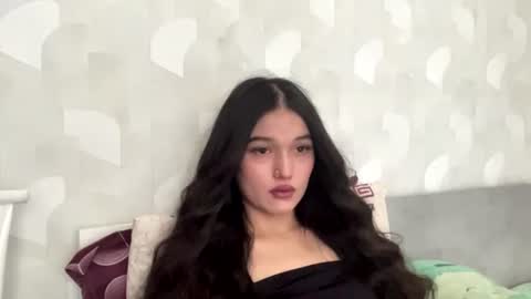 Mia online show from July 15, 2026, 7:02 am