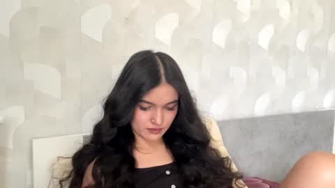 Mia online show from July 20, 2026, 10:39 am