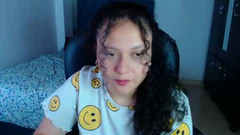 Louise  online show from July 28, 2026, 1:23 am