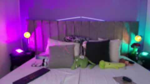 Freya online show from February 11, 2025, 2:13 pm