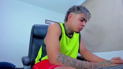 freyva_ online show from July 19, 2026, 8:34 pm