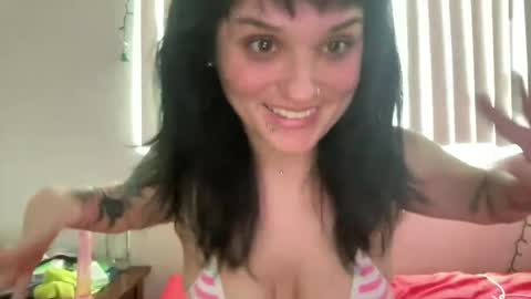 fw_gigii online show from July 24, 2026, 9:02 pm