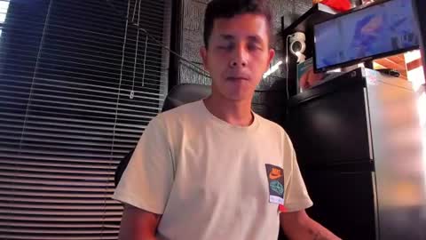 Snapshot of g_lincoln chatting on June 24, 2026, 9:36 pm g_lincoln online show from June 24, 2026, 9:36 pm