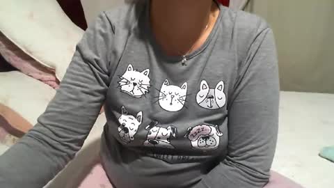 gaby  layla online show from July 22, 2026, 10:56 pm