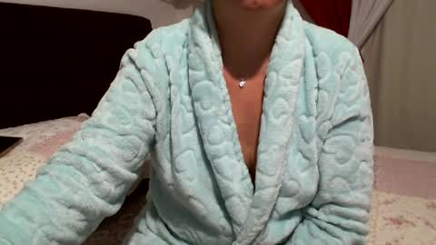 gaby  layla online show from July 25, 2026, 8:28 pm