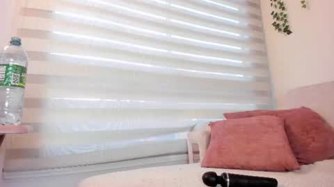 Snapshot of gabrielle_steele chatting on July 1, 2026, 10:53 pm online show from July 1, 2026, 10:53 pm