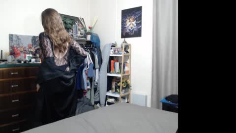 HOT  online show from February 1, 2025, 10:05 am