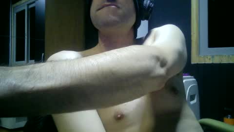gauchors21 online show from June 13, 2026, 3:04 am