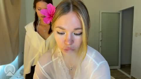 Mary  Blonde and Kira brunette online show from May 8, 2026, 5:13 am