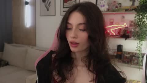 georgiamorandi online show from June 18, 2026, 12:09 pm