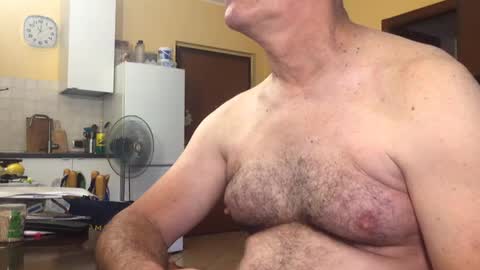 Snapshot of giovanni_1964 chatting on June 14, 2026, 9:00 am giovanni_1964 online show from June 14, 2026, 9:00 am