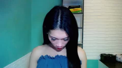 Vanessa online show from July 28, 2026, 4:50 pm