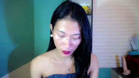Vanessa online show from August 5, 2026, 10:29 am