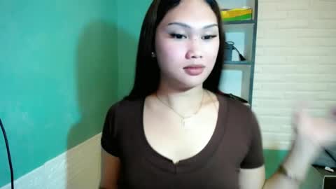 Rhaine online show from June 27, 2026, 4:12 pm
