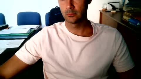 giuseppevai1 online show from July 14, 2026, 8:19 am