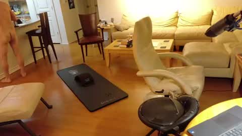glennbitch online show from June 21, 2026, 3:42 am
