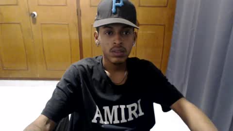god_chinolatino online show from July 4, 2026, 6:03 pm