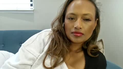 goddessalayna2424 online show from June 14, 2026, 2:19 pm