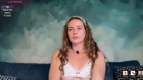 goddessmiamuse online show from July 27, 2026, 7:43 pm