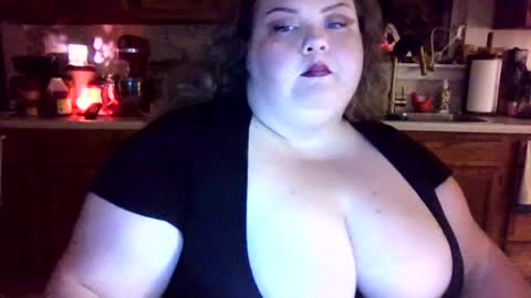godessisabella online show from July 14, 2026, 5:12 am