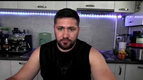 gold_alpha_boy online show from June 18, 2026, 1:59 pm