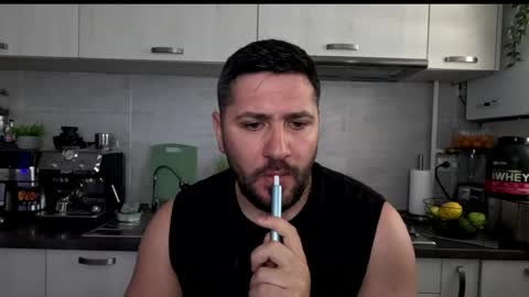 gold_alpha_boy online show from June 19, 2026, 6:40 am