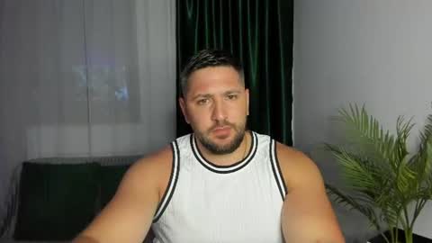 gold_alpha_boy online show from July 18, 2026, 7:39 pm
