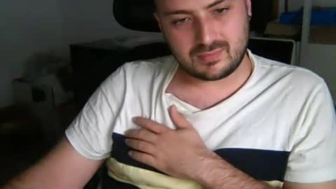 goldenspainboy online show from June 28, 2026, 11:27 am