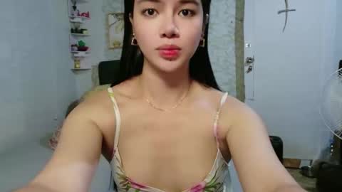 geneviev online show from April 26, 2026, 5:54 pm