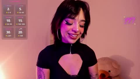 Violet online show from June 9, 2026, 9:48 pm
