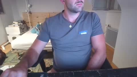 goura2000 online show from August 1, 2026, 8:30 pm
