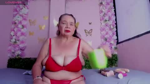 Mi Name is violeta  online show from June 25, 2026, 1:04 pm