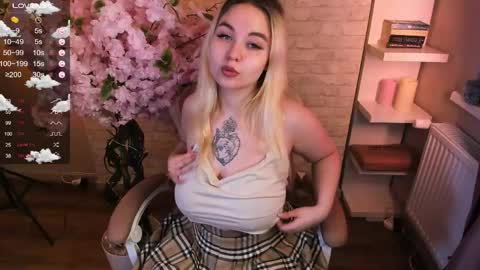 Lina 3 online show from May 28, 2026, 1:30 pm