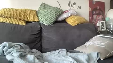 gummicasual online show from June 25, 2026, 7:13 am