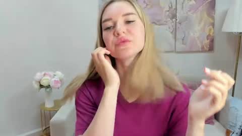gwensmitt online show from July 24, 2026, 9:24 pm