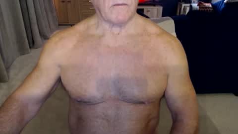Snapshot of gymguyuk28 chatting on February 1, 2026, 10:52 pm Gymguy online show from February 1, 2026, 10:52 pm