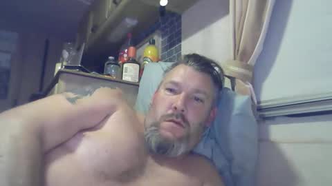 Snapshot of h4y25 chatting on October 26, 2025, 11:20 pm h4y25 online show from October 26, 2025, 11:20 pm