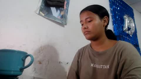  Hade   independent model online show from July 3, 2026, 7:42 pm