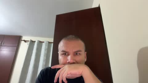hagen2704 online show from July 29, 2026, 2:43 am
