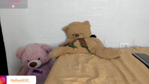 Hailey online show from June 25, 2026, 5:12 am
