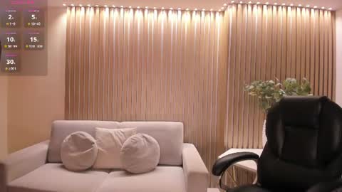 Hailey online show from June 24, 2026, 1:48 am