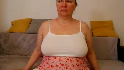 hairy vicky online show from June 23, 2026, 5:27 am